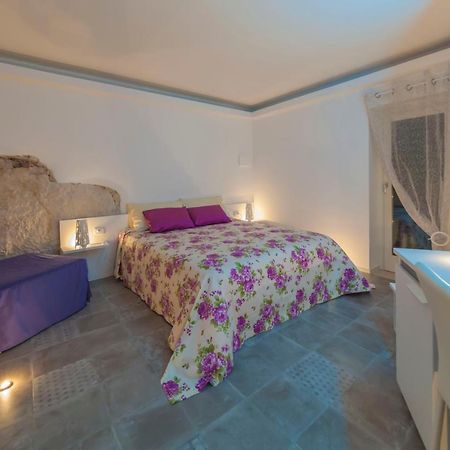 Готель Terrazza Santa Barbara Матера Екстер'єр фото