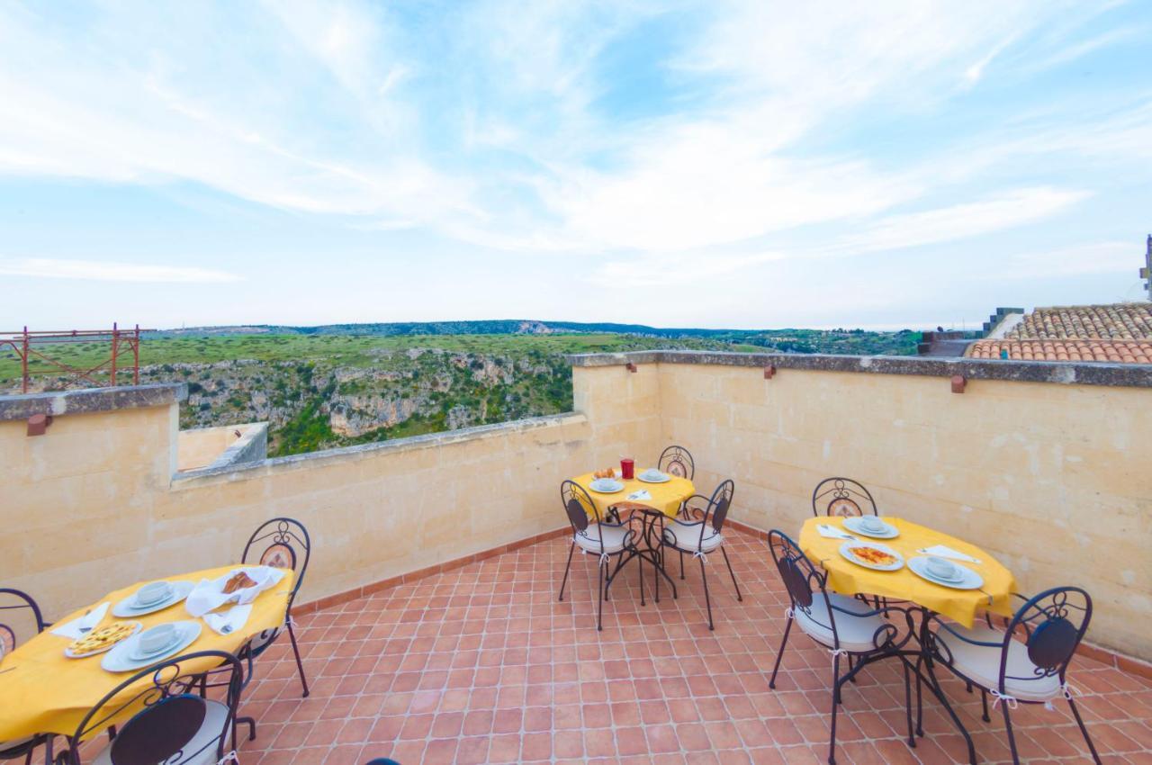 Готель Terrazza Santa Barbara Матера Екстер'єр фото