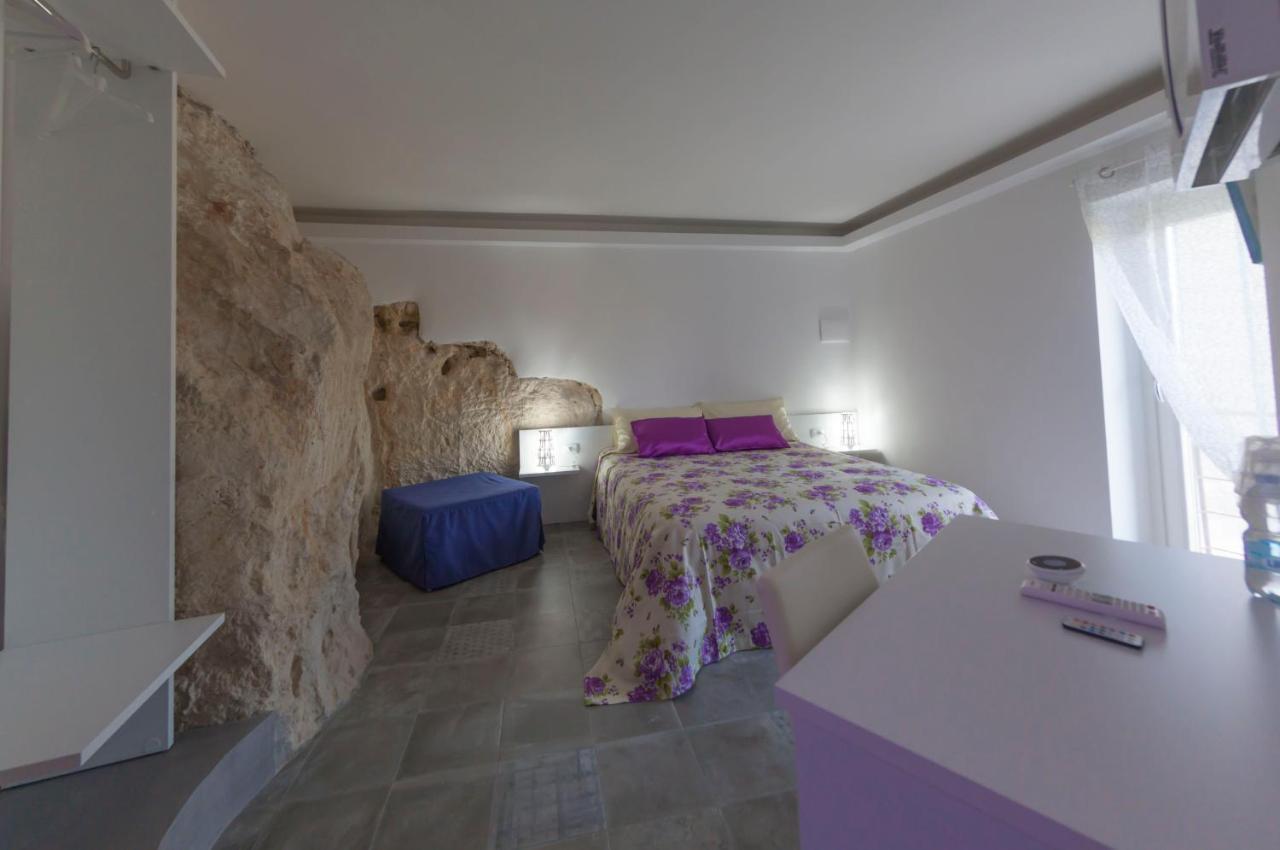 Готель Terrazza Santa Barbara Матера Екстер'єр фото